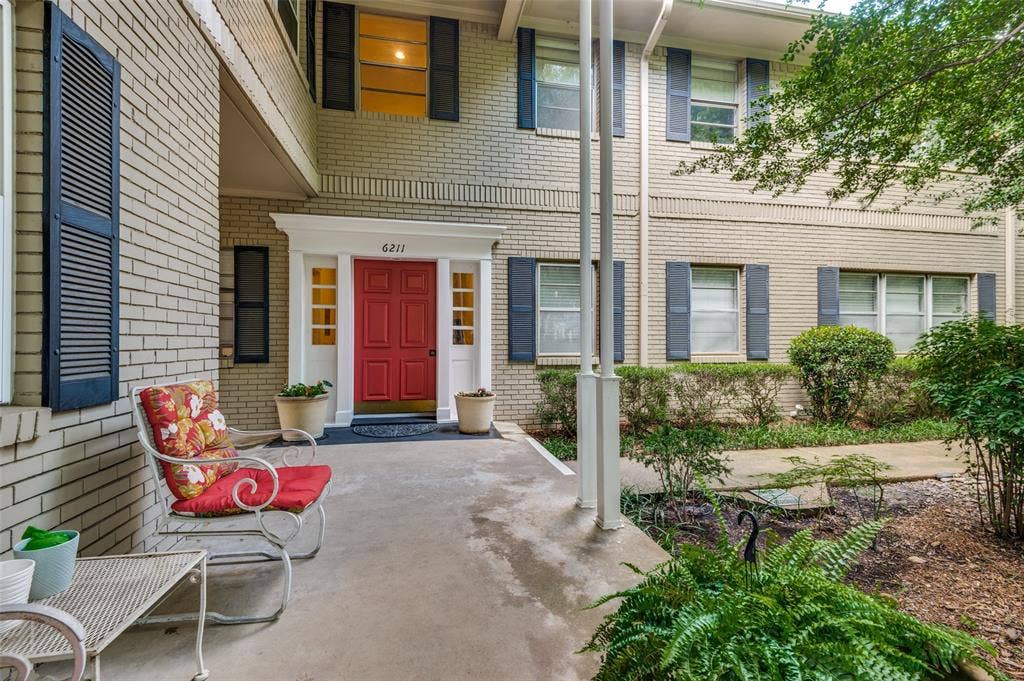 6211 Bandera Avenue, #D, Dallas, TX 75225