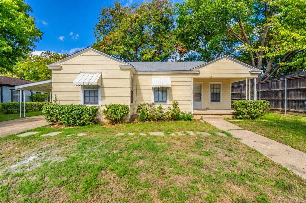6454 Greenway Road, Fort Worth, TX 76116