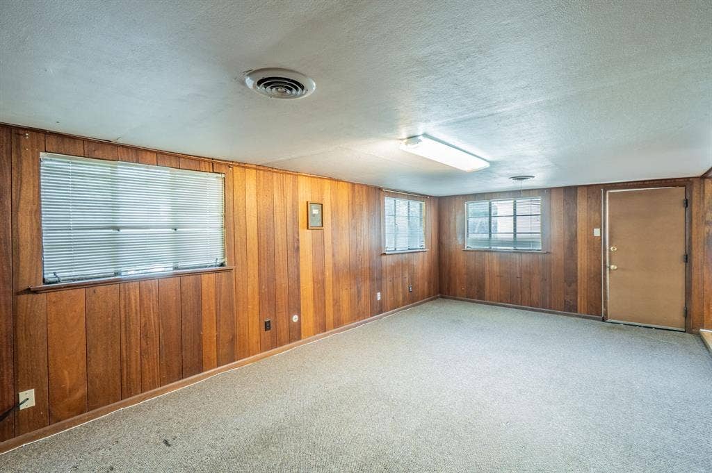 6454 Greenway Road, Fort Worth, TX 76116