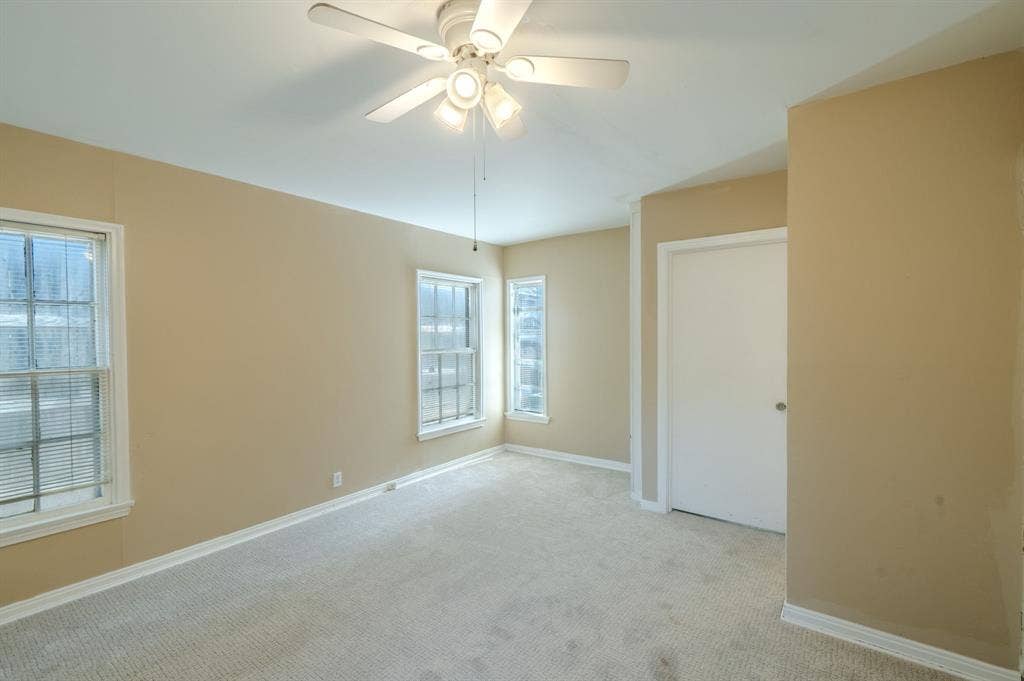 6454 Greenway Road, Fort Worth, TX 76116