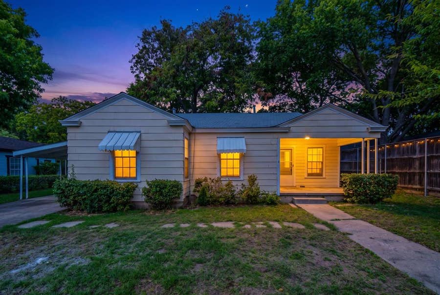 Property photo for 6454 Greenway Road, Fort Worth, TX