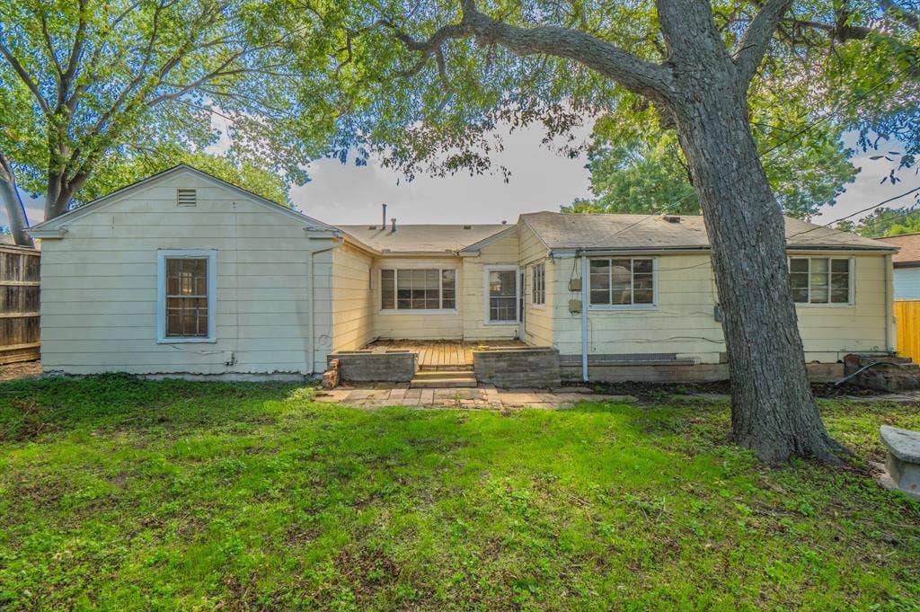 Back open patio or deck