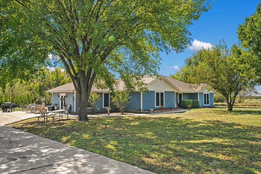 Property photo for 4715 Dell Drive, Greenville, TX