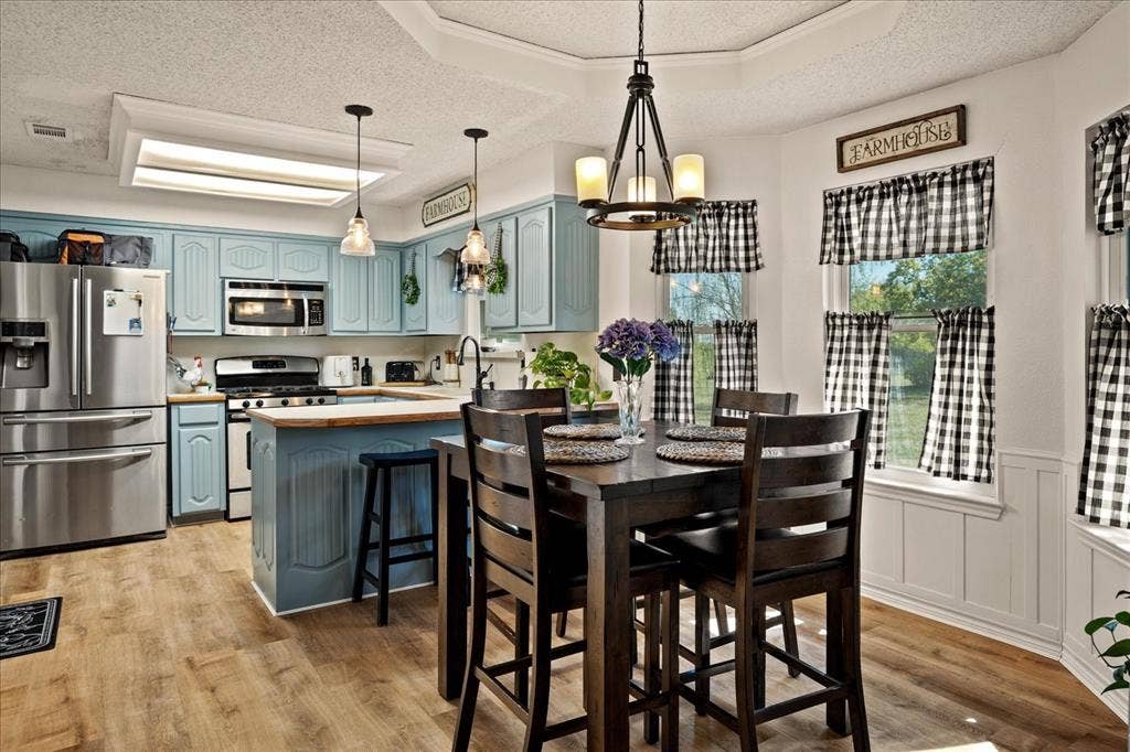 4715 Dell Drive, Greenville, TX 75401