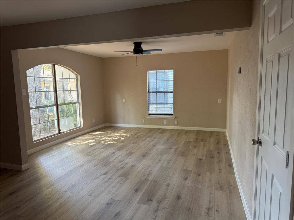 1207 Tarpley Avenue, Dallas, TX 75211 1207 Tarpley Avenue, Dallas, TX 75211