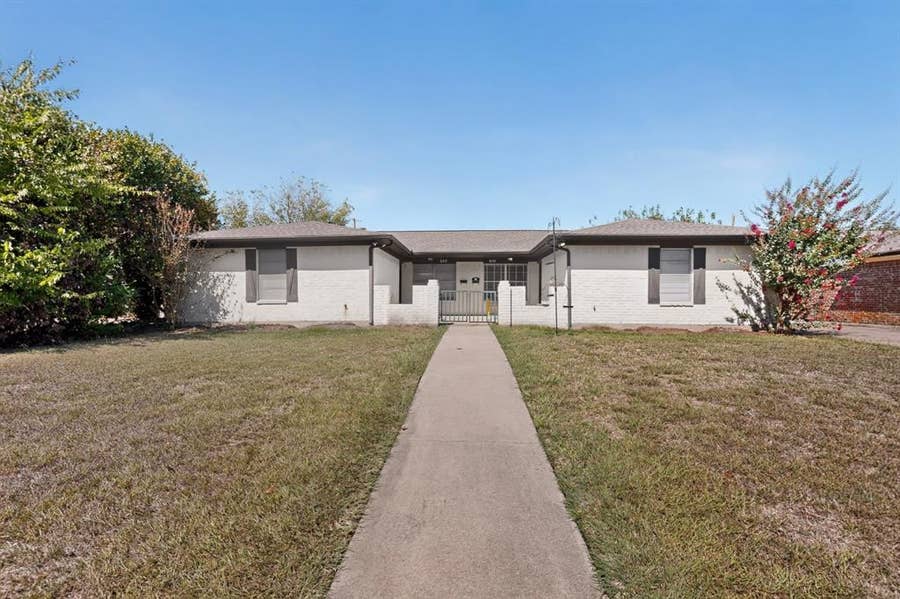Property photo for 820 Ash Street, Burleson, TX
