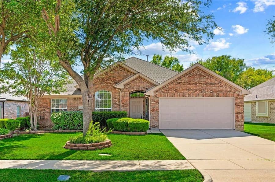Property photo for 2515 Goodnight Trail, Mansfield, TX