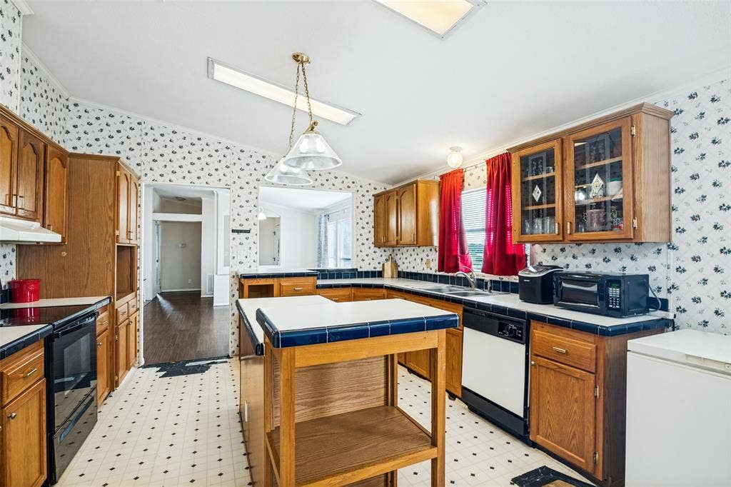 5986 County Road 593, Nevada, TX 75173