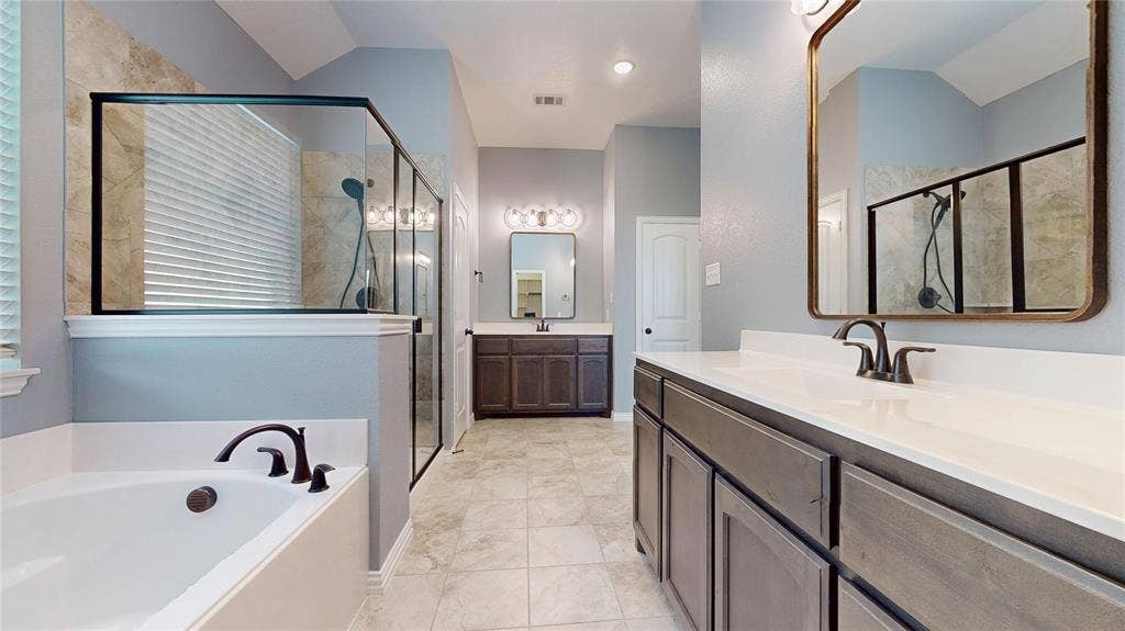 1021 Flagstone Drive, Weatherford, TX 76085 1021 Flagstone Drive, Weatherford, TX 76085