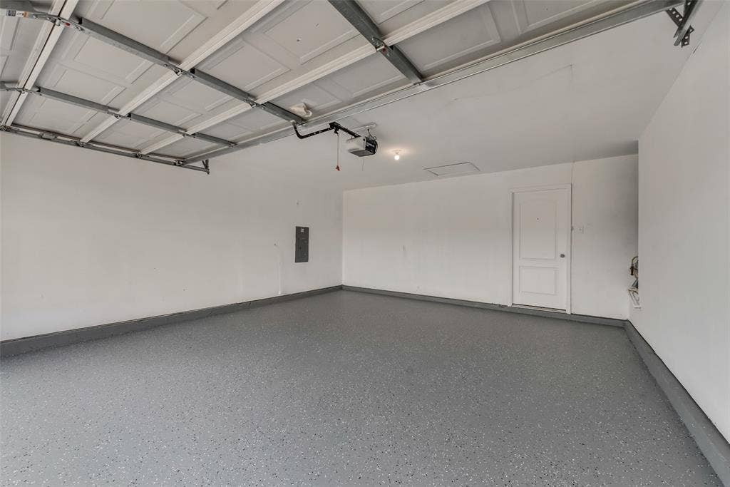 2133 Lone Pecan Drive, Mesquite, TX 75181 2133 Lone Pecan Drive, Mesquite, TX 75181