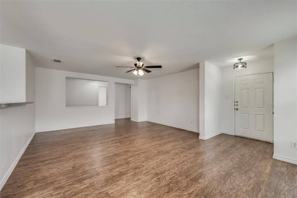 2133 Lone Pecan Drive, Mesquite, TX 75181 2133 Lone Pecan Drive, Mesquite, TX 75181