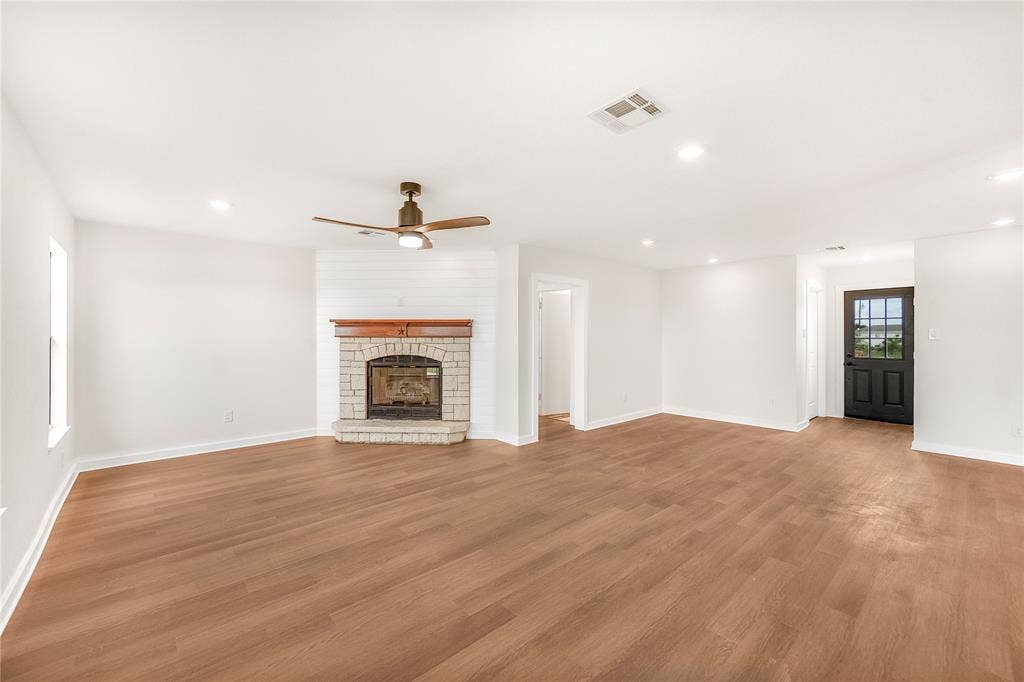 6903 Rogers Hill, Waco, TX 76705 6903 Rogers Hill, Waco, TX 76705