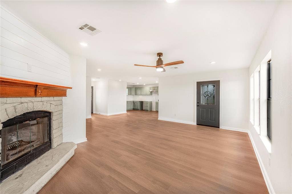 6903 Rogers Hill, Waco, TX 76705 6903 Rogers Hill, Waco, TX 76705