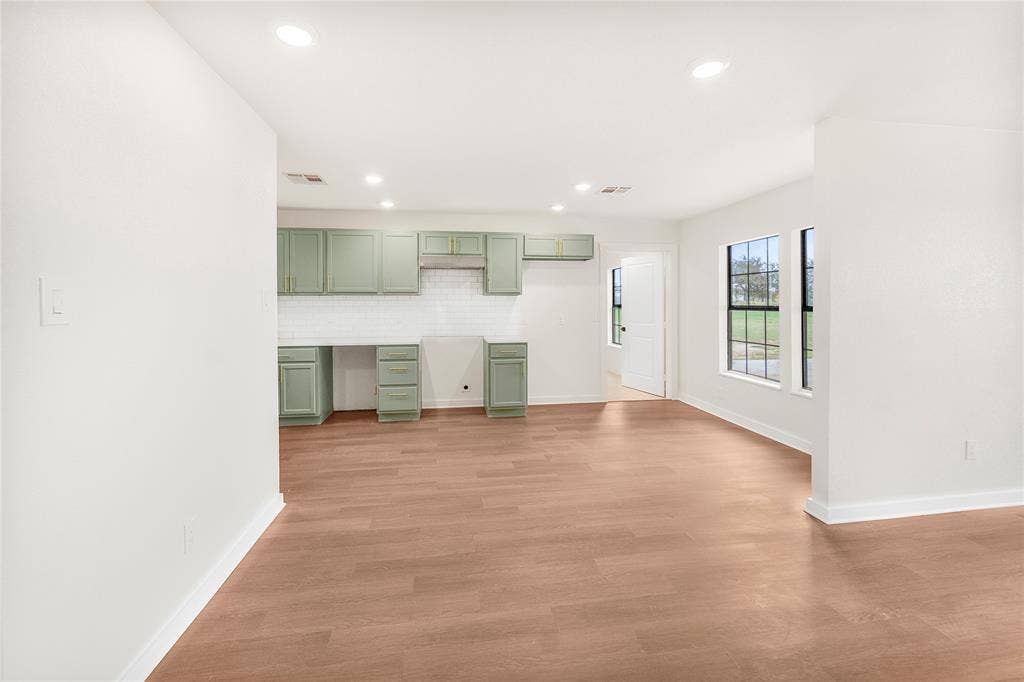6903 Rogers Hill, Waco, TX 76705 6903 Rogers Hill, Waco, TX 76705