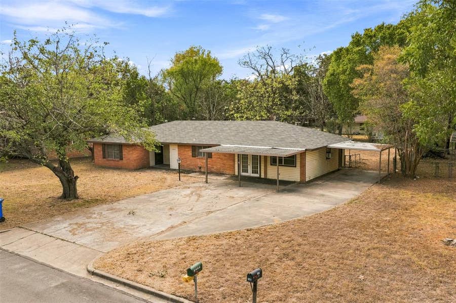 Property photo for 1407 Berkshire Street, Waco, TX