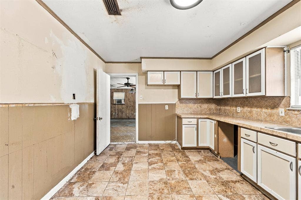 1407 Berkshire Street, Waco, TX 76705