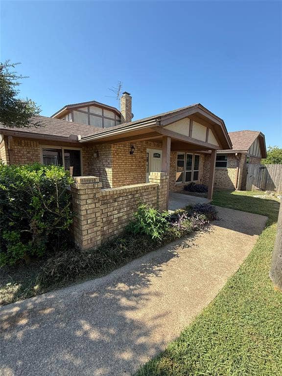 Property photo for 7412 Lemonwood Lane, Fort Worth, TX