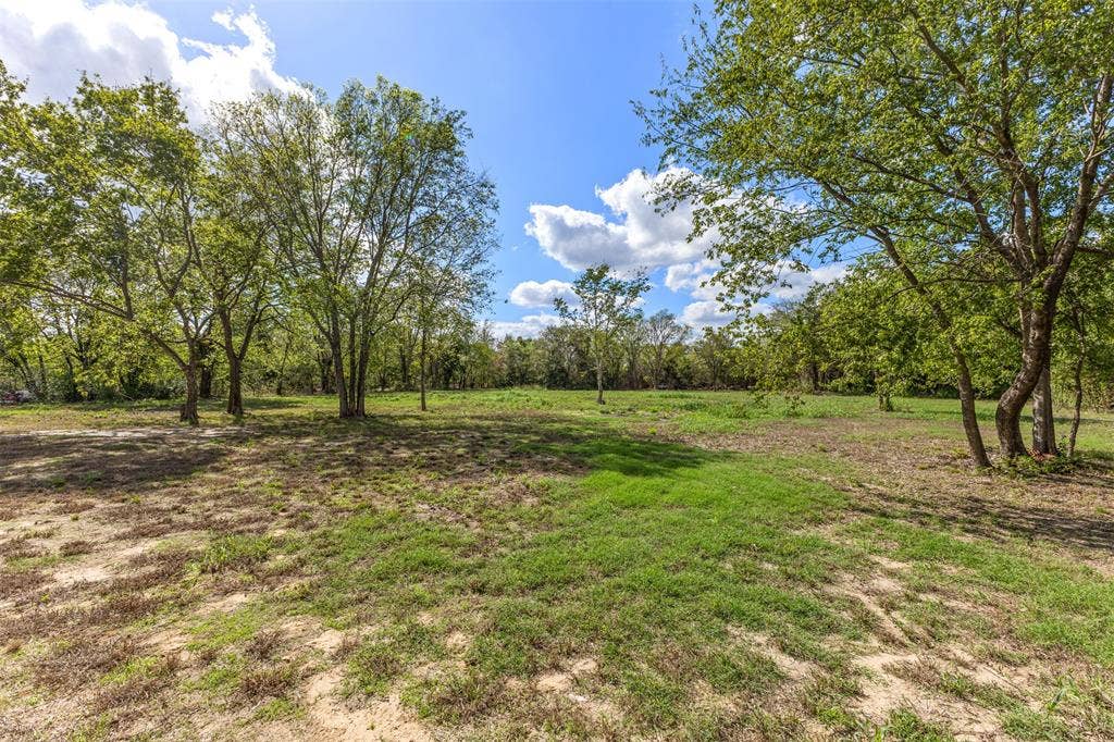 5288 County Road 2248, Greenville, TX 75402