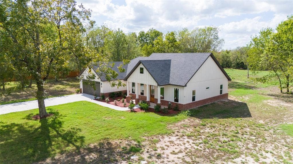 5288 County Road 2248, Greenville, TX 75402