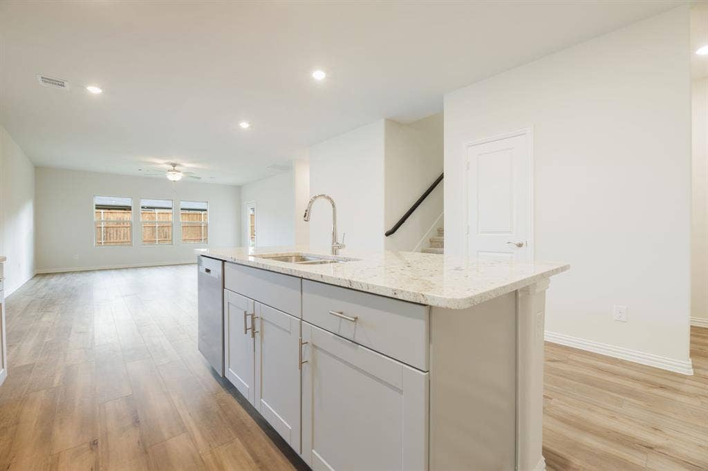 1346 Great Sand Dune Street, Royse City, TX 75189
