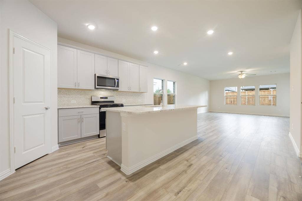 1346 Great Sand Dune Street, Royse City, TX 75189