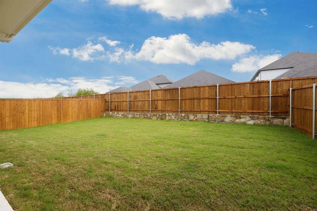 1346 Great Sand Dune Street, Royse City, TX 75189
