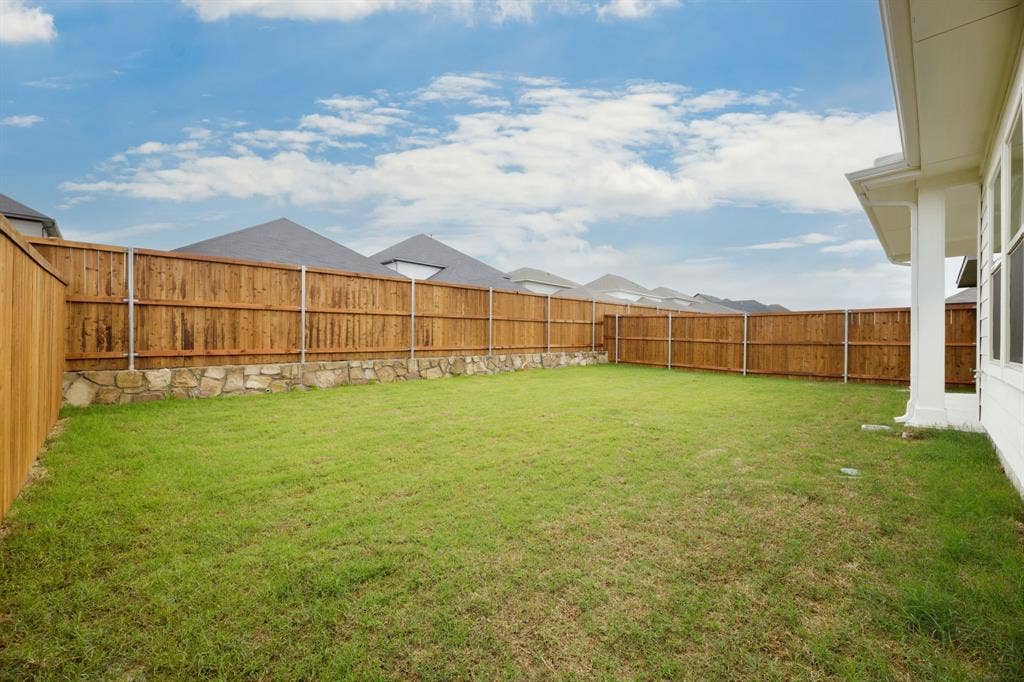 1346 Great Sand Dune Street, Royse City, TX 75189