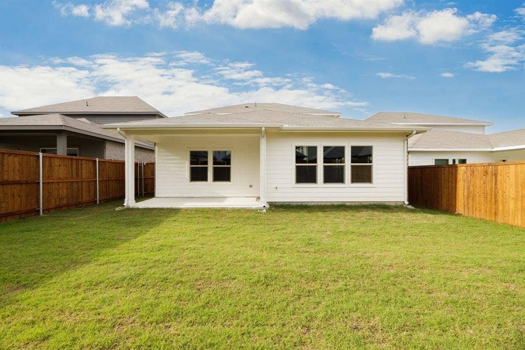 1346 Great Sand Dune Street, Royse City, TX 75189
