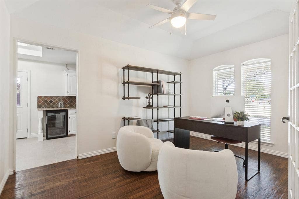 1724 Callaway Drive, Plano, TX 75075 Currently used as an office, was once a second living area.