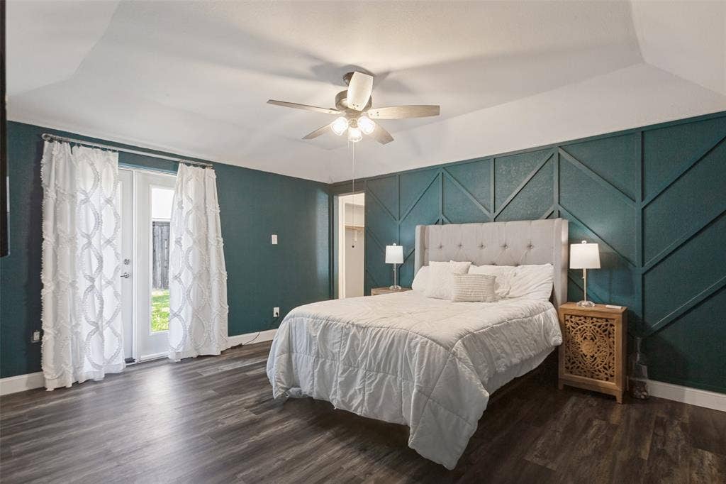 1724 Callaway Drive, Plano, TX 75075 The primary, better in person!