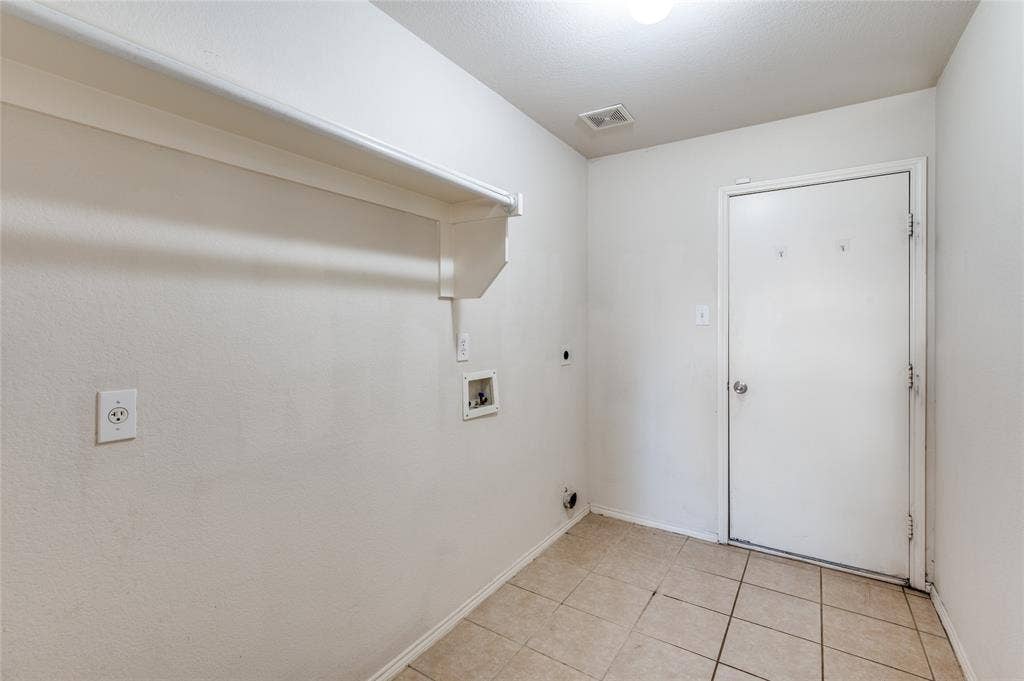 1908 Lanshire Drive, McKinney, TX 75072 1908 Lanshire Drive, McKinney, TX 75072