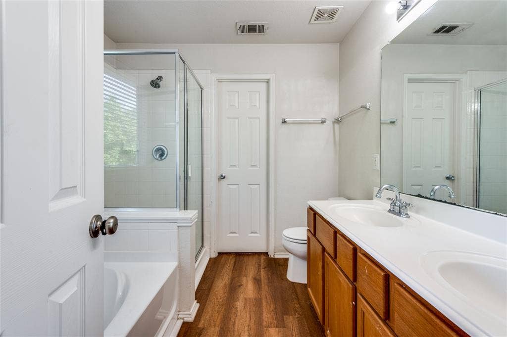 1908 Lanshire Drive, McKinney, TX 75072 1908 Lanshire Drive, McKinney, TX 75072