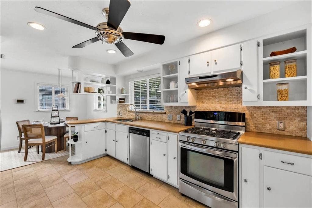 6452 Highgate Lane, Dallas, TX 75214 6452 Highgate Lane, Dallas, TX 75214