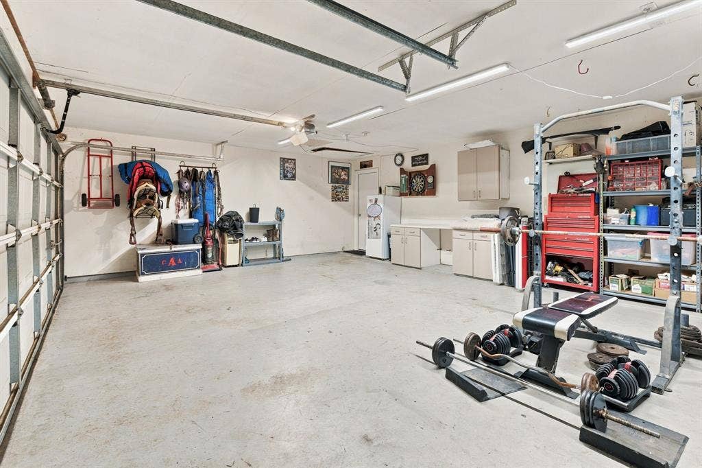 3 CAR GARAGE