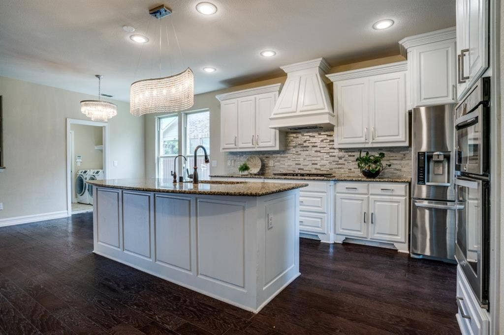 1060 Enchanted Rock Drive, Allen, TX 75013 1060 Enchanted Rock Drive, Allen, TX 75013