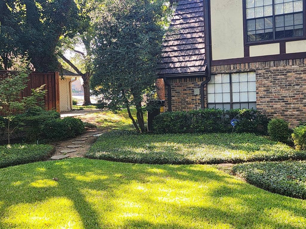 6510 Covecreek Place, Dallas, TX 75240 6510 Covecreek Place, Dallas, TX 75240