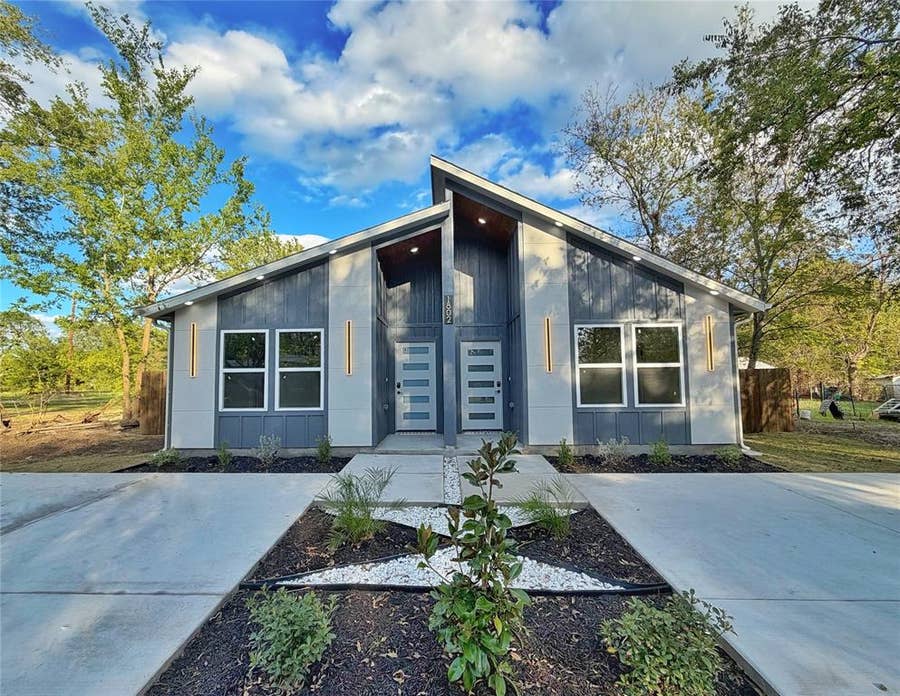Property photo for 1802 Division Street, Commerce, TX
