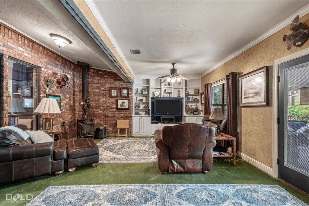 6936 Buncombe Road, Shreveport, LA 71129