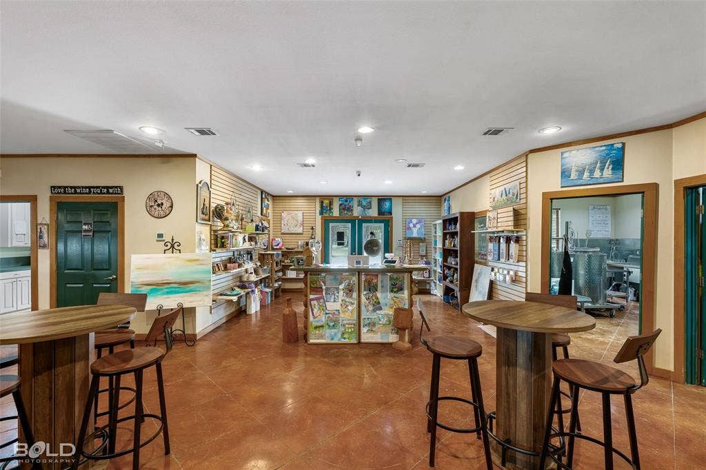 6936 Buncombe Road, Shreveport, LA 71129