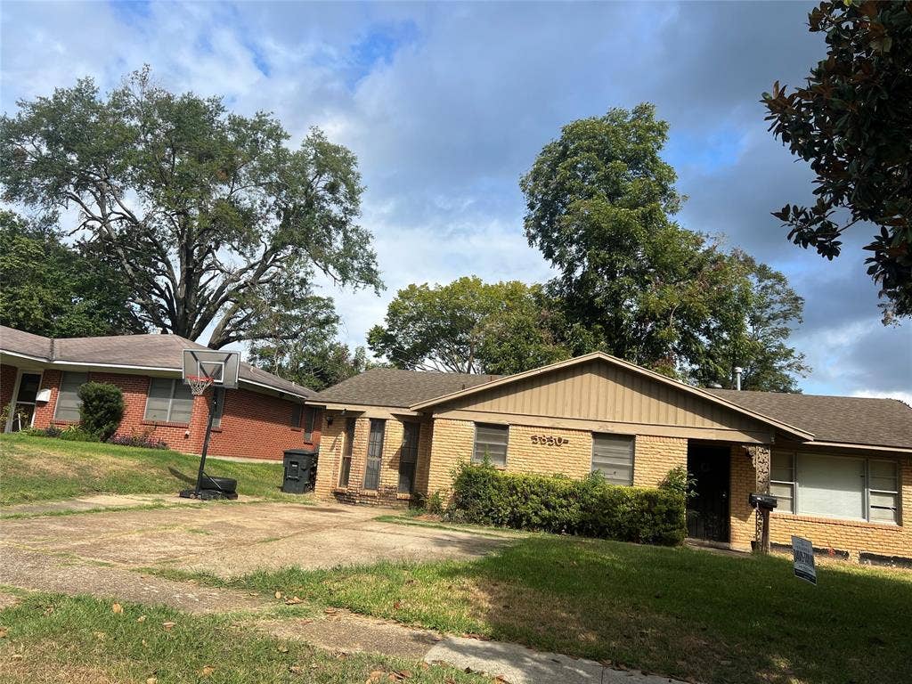 3830 Lisa Lane, Shreveport, LA 71109 3830 Lisa Lane, Shreveport, LA 71109