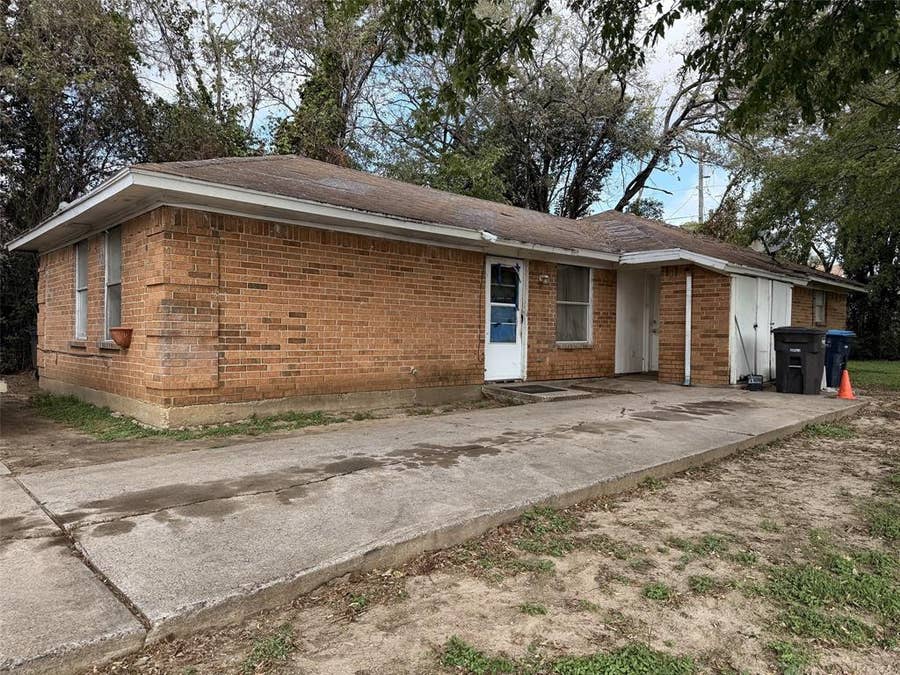 Property photo for 5332 Helmick Avenue, Fort Worth, TX