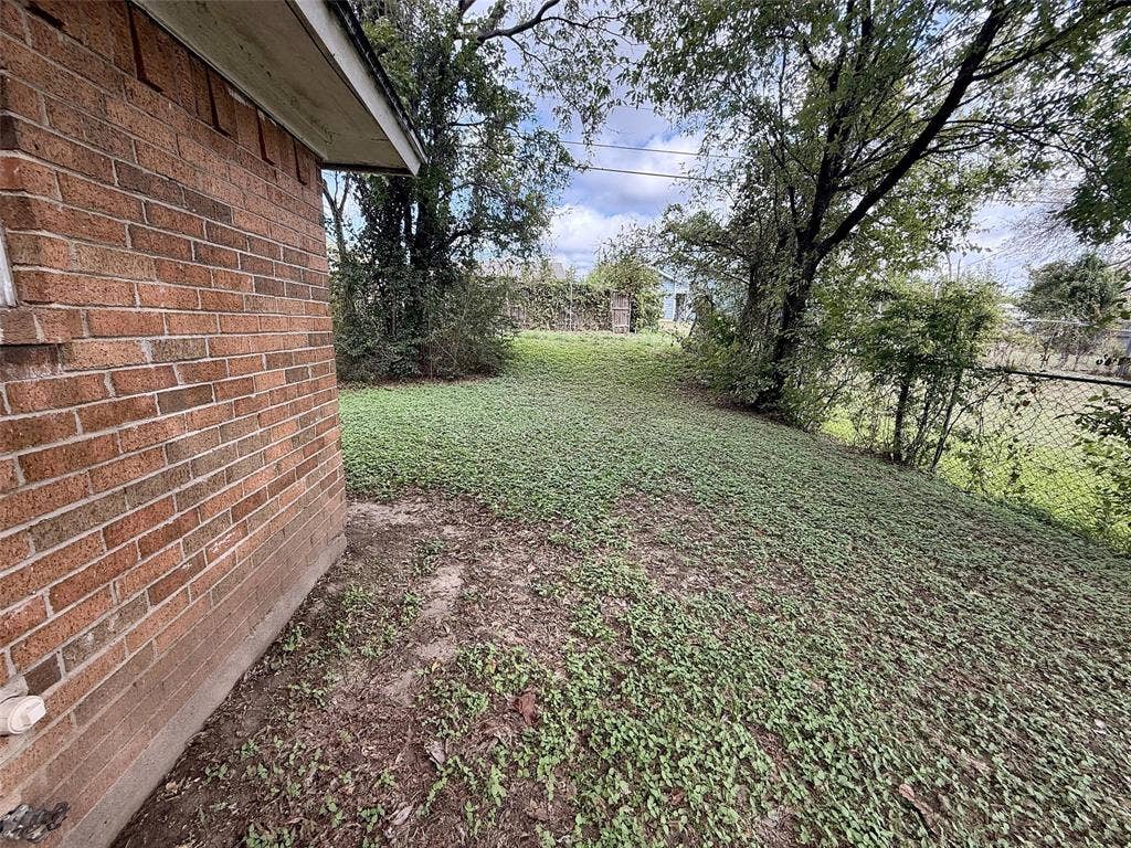 5332 Helmick Avenue, Fort Worth, TX 76107 5332 Helmick Avenue, Fort Worth, TX 76107