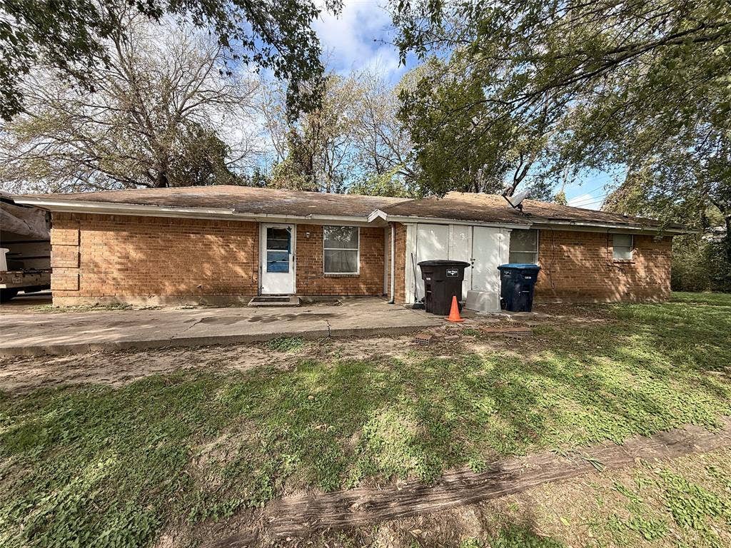 5332 Helmick Avenue, Fort Worth, TX 76107 5332 Helmick Avenue, Fort Worth, TX 76107