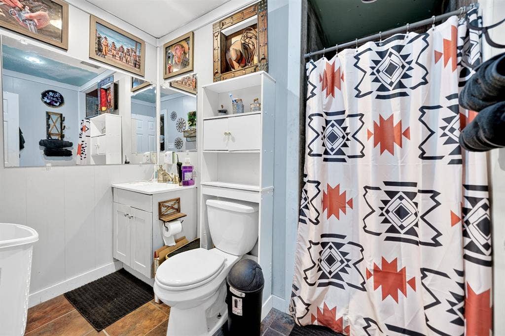 318 Charles Drive, Irving, TX 75060 318 Charles Drive, Irving, TX 75060