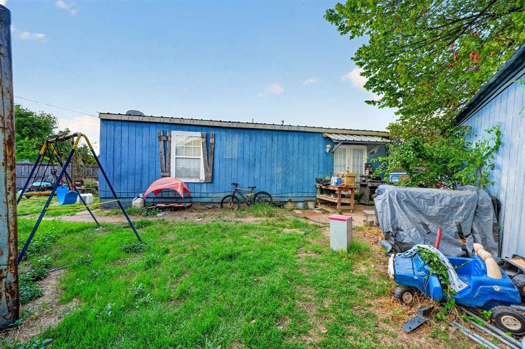 318 Charles Drive, Irving, TX 75060 318 Charles Drive, Irving, TX 75060