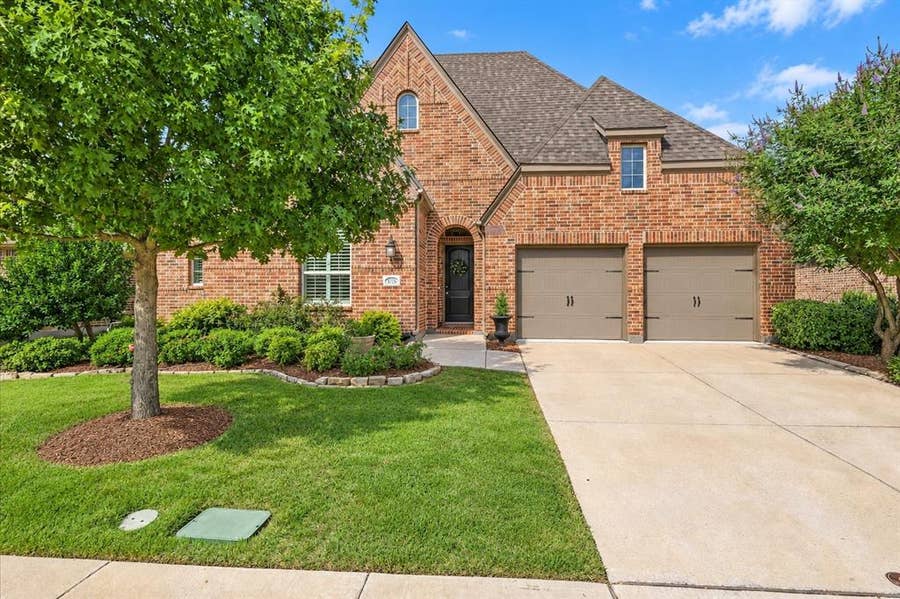 Property photo for 9909 Pikes Peak Place, Little Elm, TX