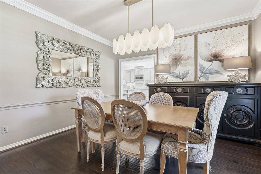 Spacious dining room for the holidays