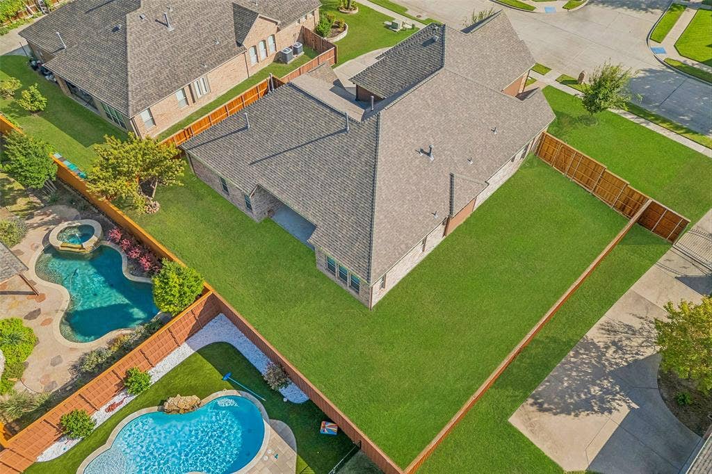 537 Maize Road, Murphy, TX 75094