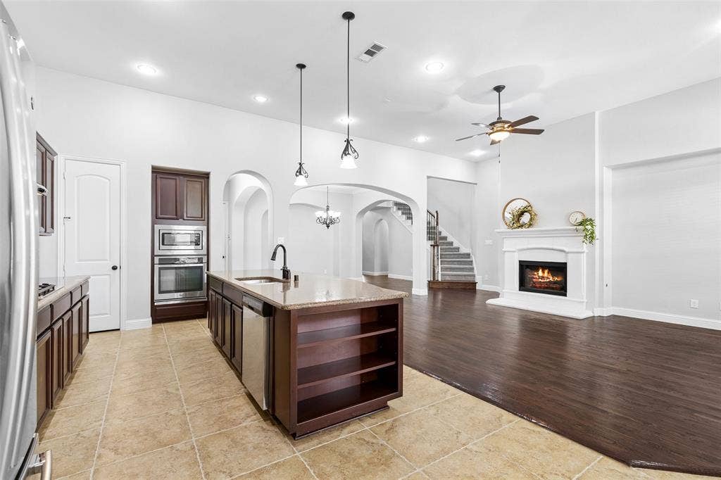 537 Maize Road, Murphy, TX 75094