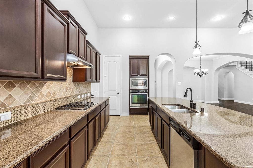 537 Maize Road, Murphy, TX 75094